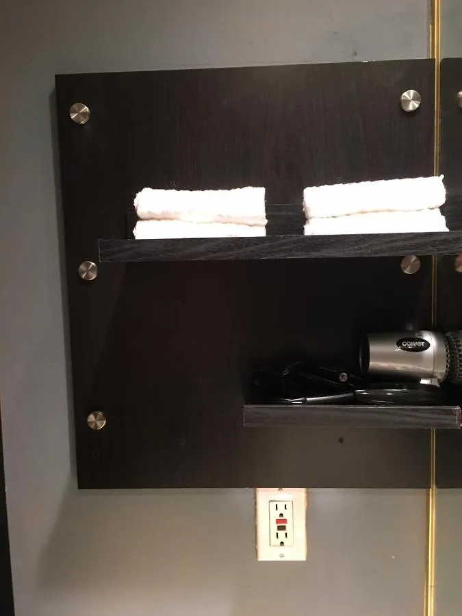 Homestay Style Basement Apartment Vancouver