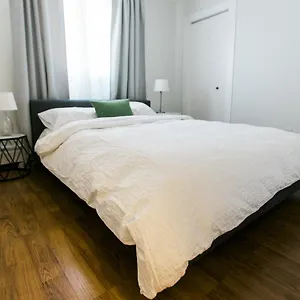 https://cozy-2-bedroom-condo-near-downtown-with-parking.calgaryhotelsearch.com